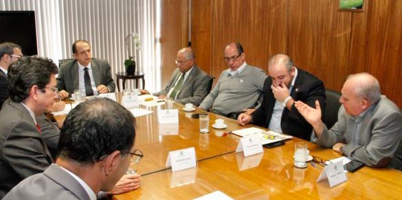 Dirigentes das centrais criticam a criação do Comitê do Trabalho